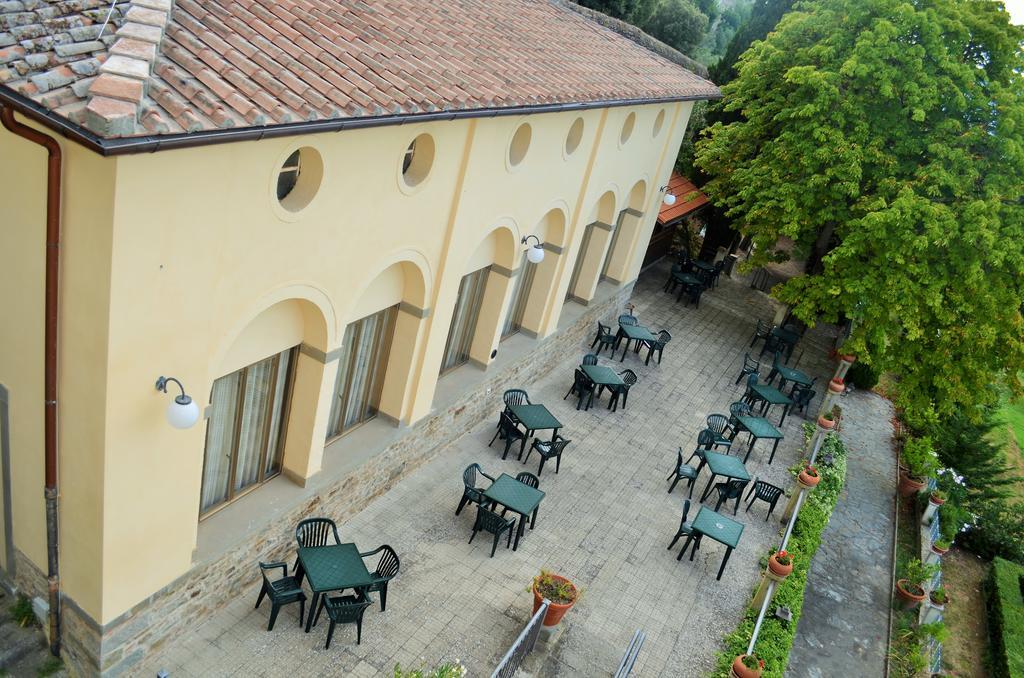 Hotel Oasi Neumann コルトーナ エクステリア 写真