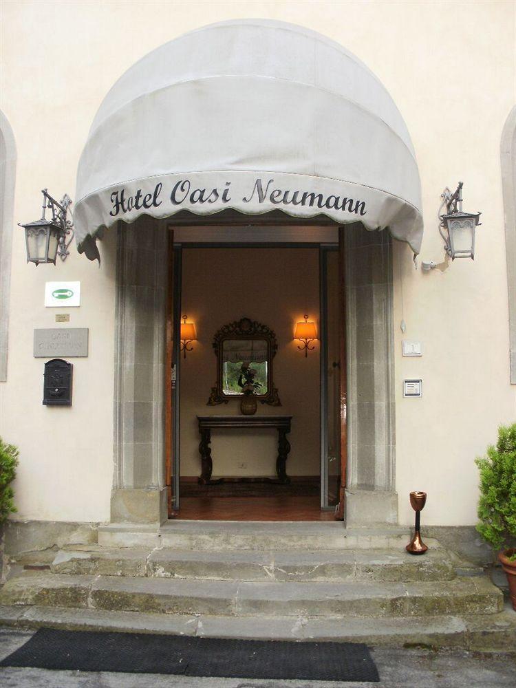 Hotel Oasi Neumann コルトーナ エクステリア 写真