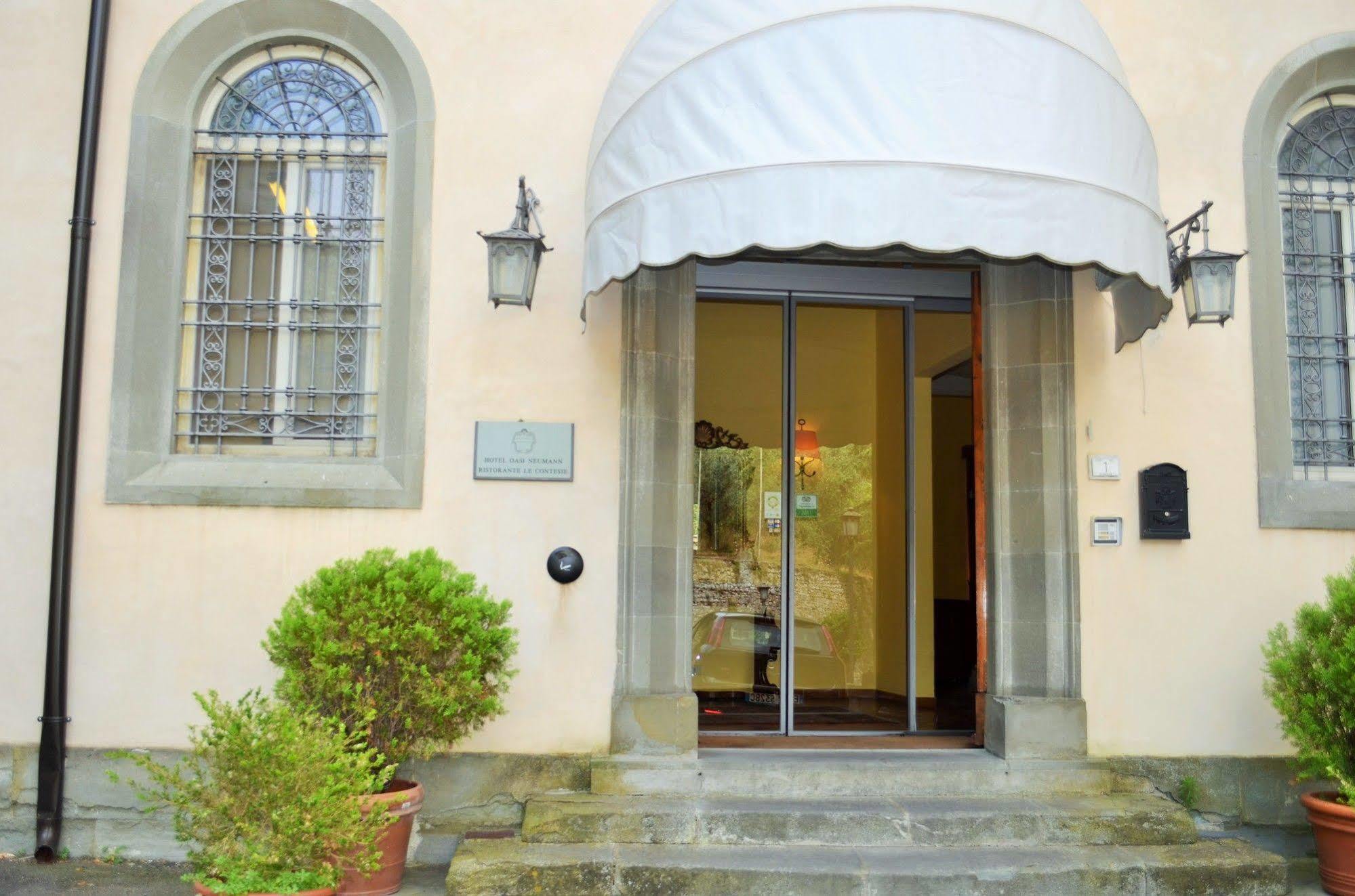Hotel Oasi Neumann コルトーナ エクステリア 写真